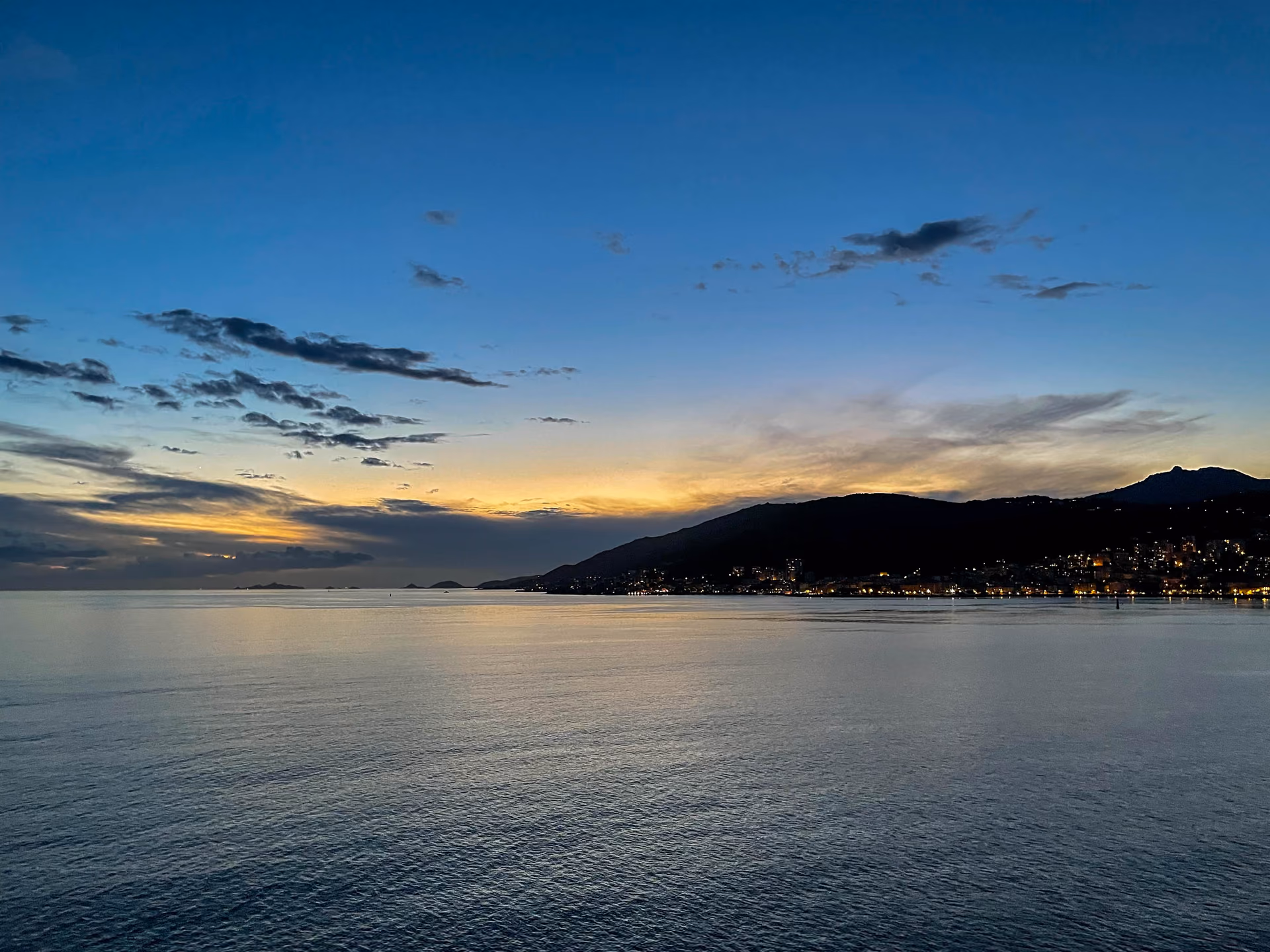 Crépuscule sur le golfe d’Ajaccio